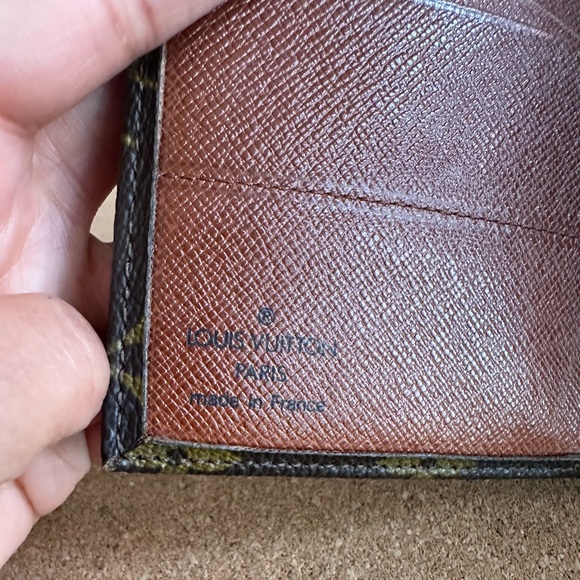 Louis Vuitton Monogram Bifold Wallet - Picture 14 of 16